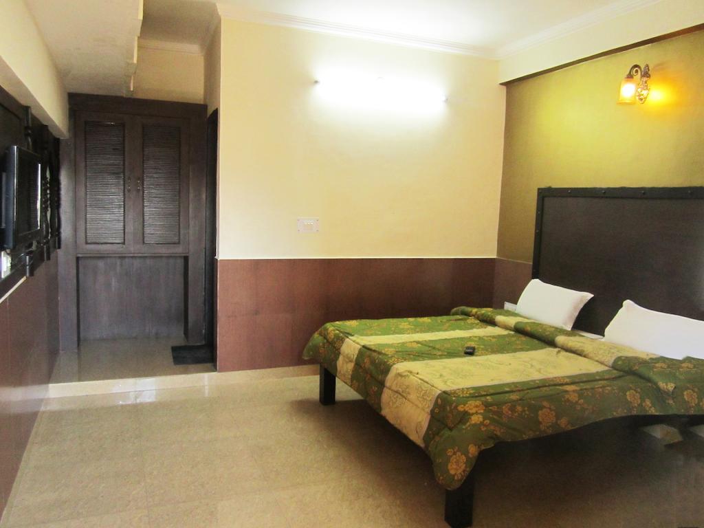 Hotel Chitra Heritage Haridwār Værelse billede