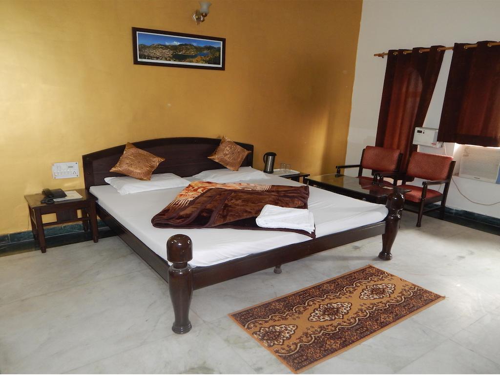 Hotel Chitra Heritage Haridwār Eksteriør billede